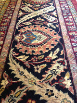 Traditional Kashan Style Rug in Red and Blue