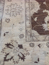 Brown Traditional Style Wool Area Rug