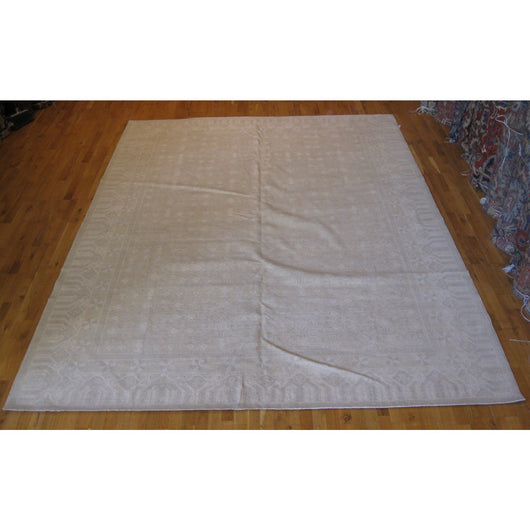 Ivory and Beige Pomegranate Design Rug