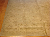Traditional Pakistani Rug in Beige and Pink