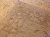 Traditional Rug in Beige with Floral Motif