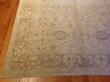Traditional Rug in Beige with Floral Motif