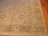 Traditional Rug in Beige with Floral Motif