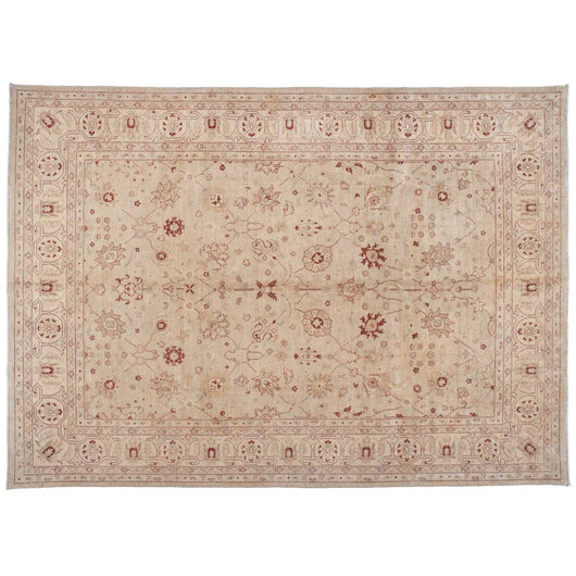 Beige Rug with Traditional Design