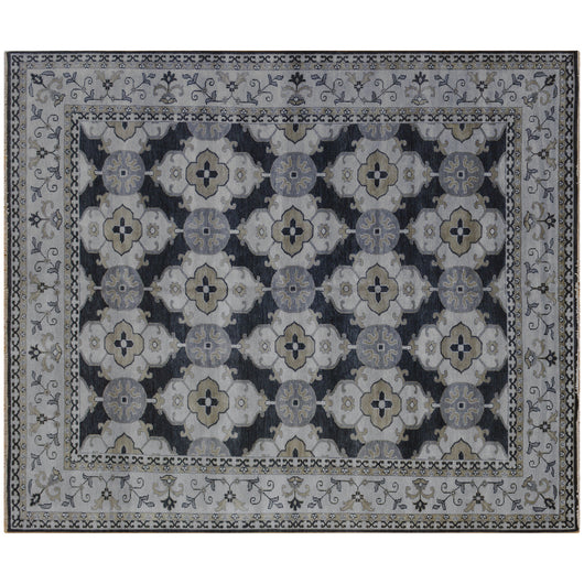 Traditional Area Rug in Charcoal and Silver
