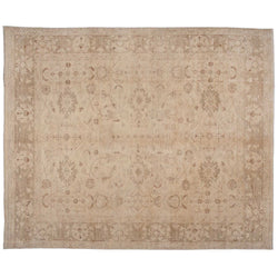 Traditional Rug in Beige with Floral Motif